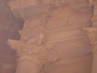 Petra - orasul sapat in stanca roz