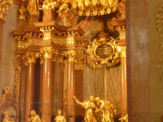 Pasind pe urmele lui Umberto Ego