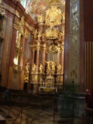 Pasind pe urmele lui Umberto Ego