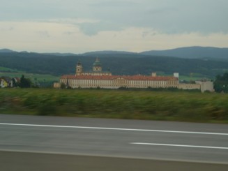 Pasind pe urmele lui Umberto Ego