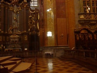 Pasind pe urmele lui Umberto Ego