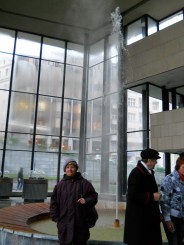 izvor termal ,tisneste natural la 13 m inaltime