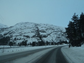 Zona montana dintre Haugesund (coasta de vest) si Oslo(partea sudica)