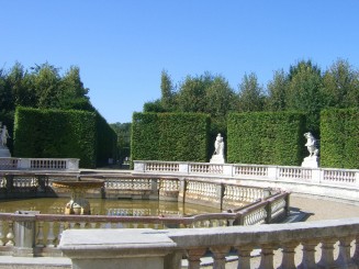 Gradinile Versailles-cu fantanile pornite - dupa ora 12