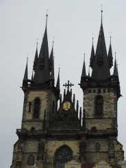 Catedrala Tyn din P-ta Primariei la asfintit.