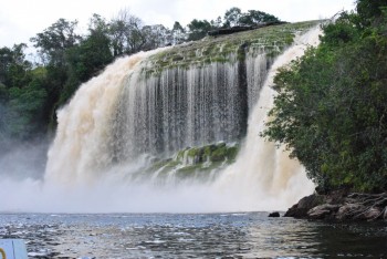 Cascade Canaima