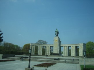 Emblema Berlinului Poarta Brandenburg
