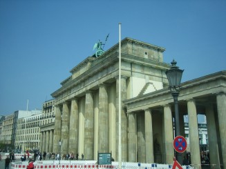Emblema Berlinului Poarta Brandenburg