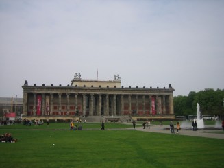 Emblema Berlinului Poarta Brandenburg