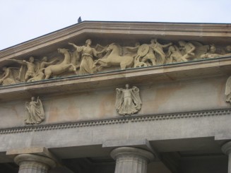 Emblema Berlinului Poarta Brandenburg