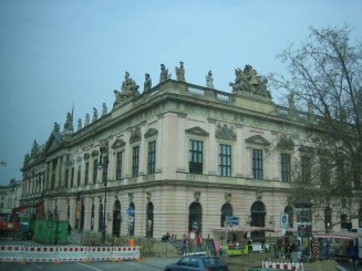 Emblema Berlinului Poarta Brandenburg