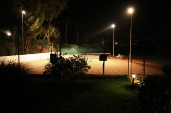 Terenuri tenis hotel Nissi Beach