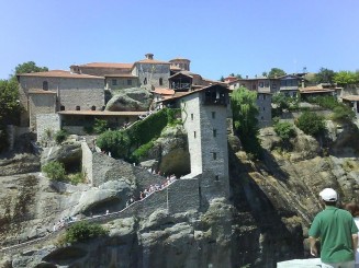 Meteora - bine ati sosit pe planeta Marte!