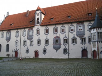 Fussen, in curtea castelului