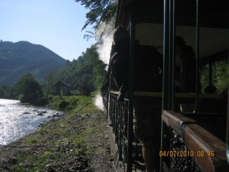 Cu mocanita pe valea Vaserului