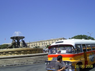 La Valletta, Malta - Grand Hotel Excelsior, şi  ,,City Sightseeing Tour''cu trăsură