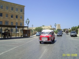 La Valletta, Malta - Grand Hotel Excelsior, şi  ,,City Sightseeing Tour''cu trăsură