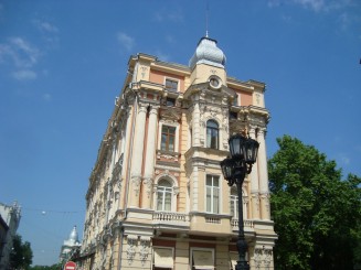 Odessa  cu Plaja "Arcadia"  (Prietenii ştiu de ce)