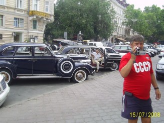 Odessa  cu Plaja "Arcadia"  (Prietenii ştiu de ce)