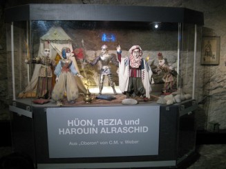Austria, Salzburg: expozitie de marionete la Fortareata Hohensalzburg