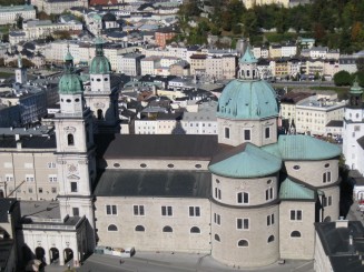 Austria: orasul Salzburg vazut de la Fortareata Hohensalzburg