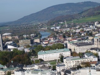 Austria: orasul Salzburg vazut de la Fortareata Hohensalzburg