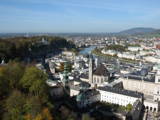 Austria: orasul Salzburg vazut de la Fortareata Hohensalzburg