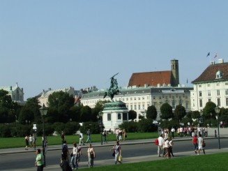 Curtea Palatului Imperial