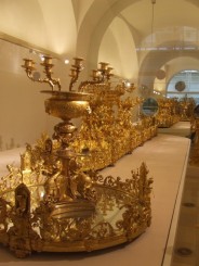 Piesa centrala...care putea fi intinsa pe o masa de aproximativ 50 de metri (cand se aduna toata curtea imperiala (praznice,cununii,botezuri,cumatrii  buna pentru orice ocazie) 6-6-6