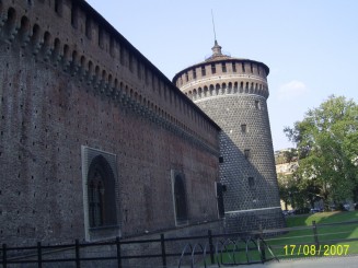 Milano - Castelul Sforzesco şi Pinacoteca sa