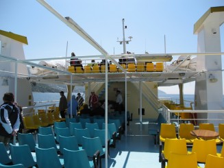 Grecia, cu vaporul pe langa Muntele Athos