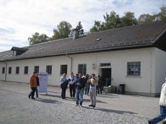 Germania: Lagarul nazist de la Dachau (cladirea administrativa transformata in muzeu)