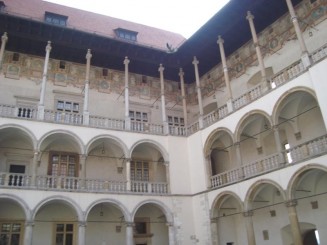 Întotdeauna  fermecătoare