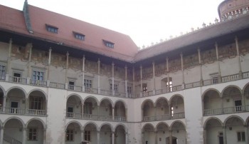 Întotdeauna  fermecătoare