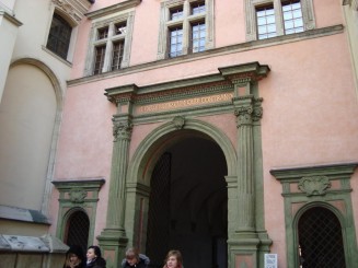 Întotdeauna  fermecătoare