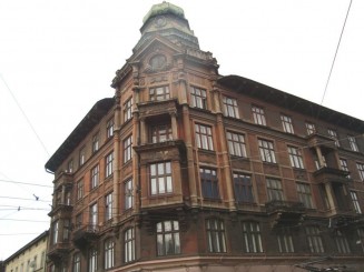 Întotdeauna  fermecătoare