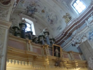 Întotdeauna  fermecătoare