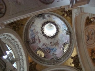 Întotdeauna  fermecătoare