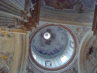 Întotdeauna  fermecătoare