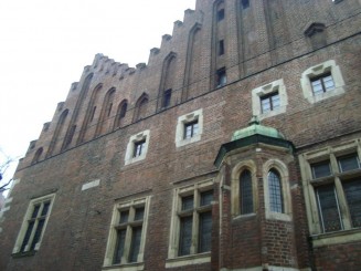 Întotdeauna  fermecătoare