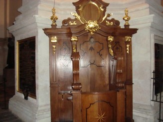 Întotdeauna  fermecătoare