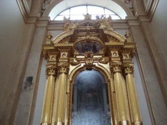 Întotdeauna  fermecătoare