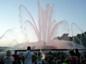 SPECTACOL FANTANILE MAGICE