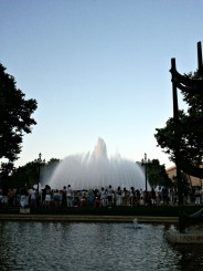 SPECTACOL FANTANILE MAGICE