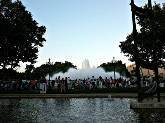 SPECTACOL FANTANILE MAGICE