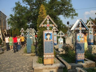 Veselie-n cimitir !!!