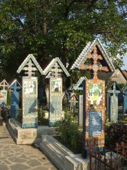 Cimitirul Vesel de la SÄƒpÃ¢nÅ£a
