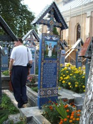 Veselie-n cimitir !!!