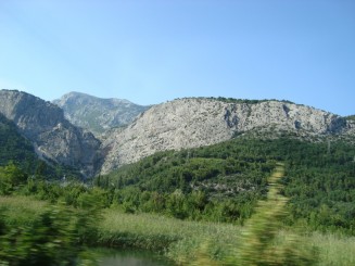 Croatia - Staţiunea Omis şi rafting în canionul râului Cetina.