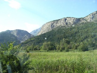 Croatia - Staţiunea Omis şi rafting în canionul râului Cetina.